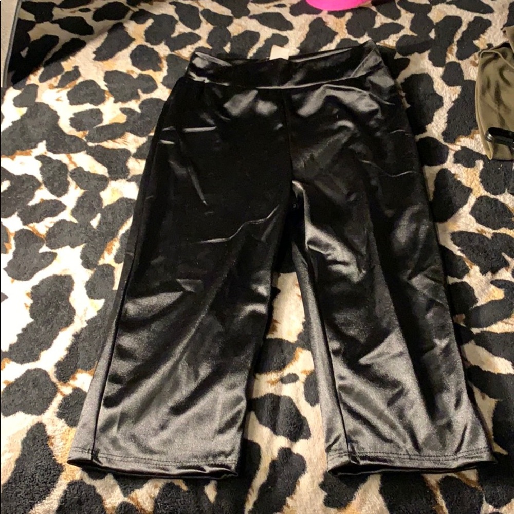 Black knee shorts with crop top